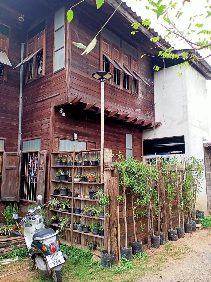 Kwan Lakehouse กว๊านพะเยาเลคเฮ้าส์ Homestay Phayao